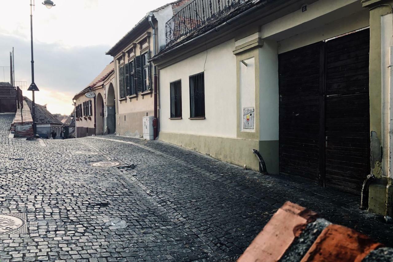 Old Town Studio Apartment Sibiu Exterior foto